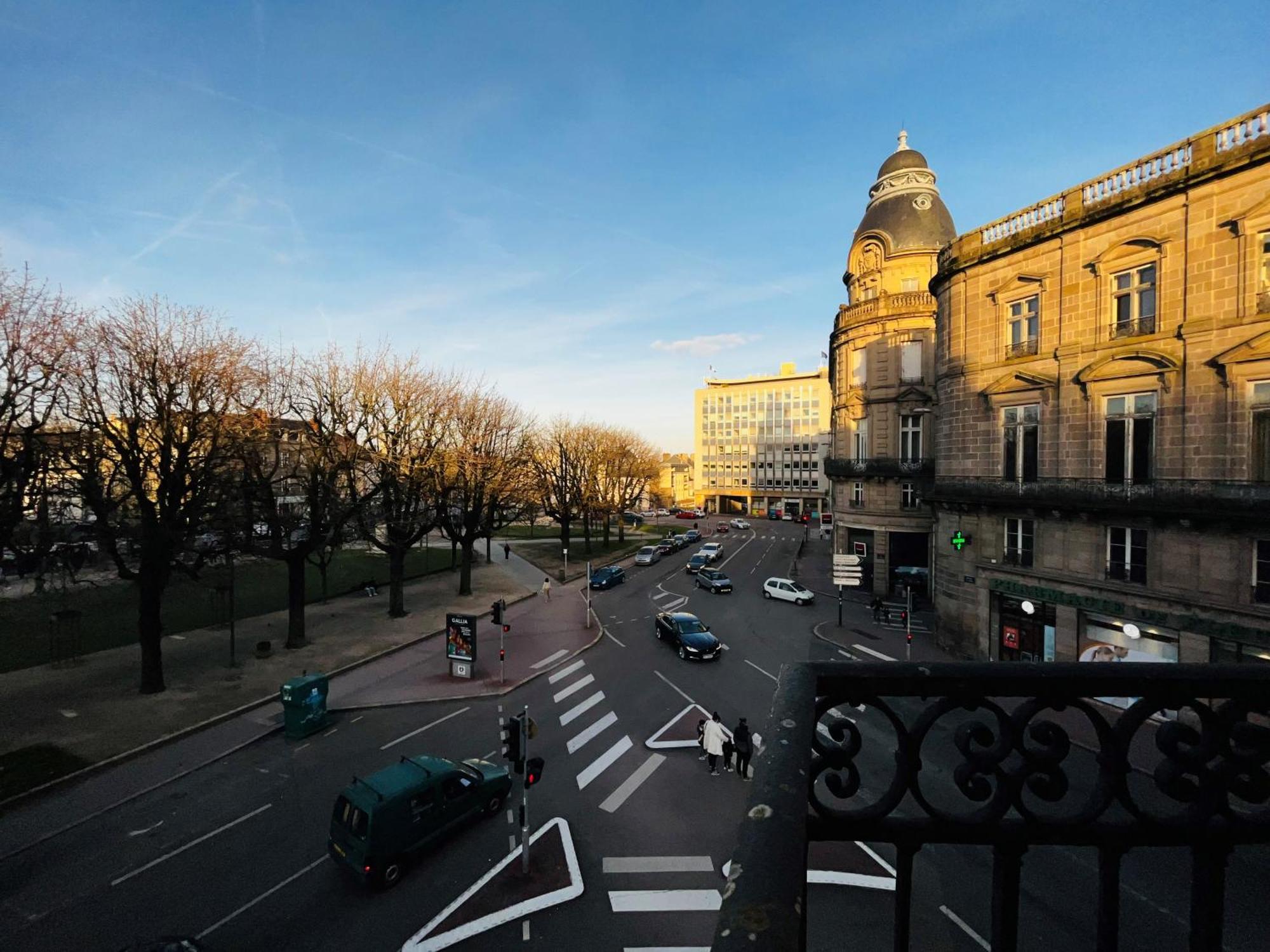 Enzo Hotels Limoges Centre Jourdan By Kyriad Direct Eksteriør bilde